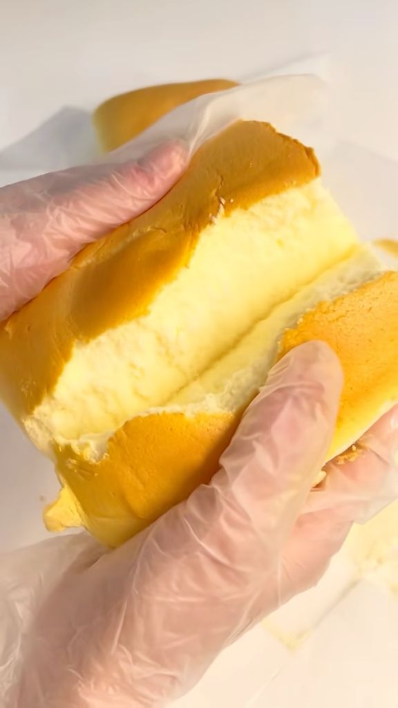 Fluffy High-Protein Yogurt Cake