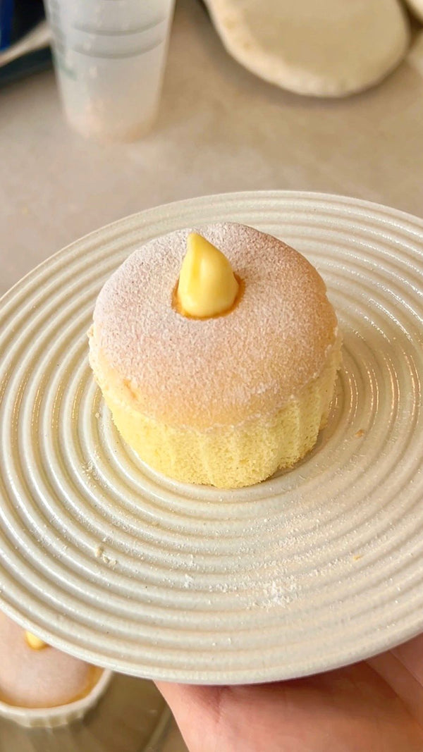 Chiffon Cupcakes with Custard Filling